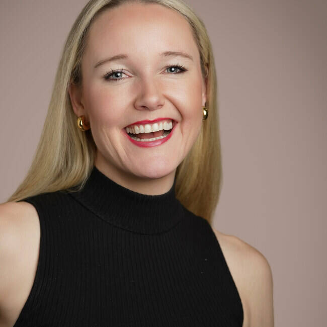 Premiere Speakers Bureau, Sarah Wells