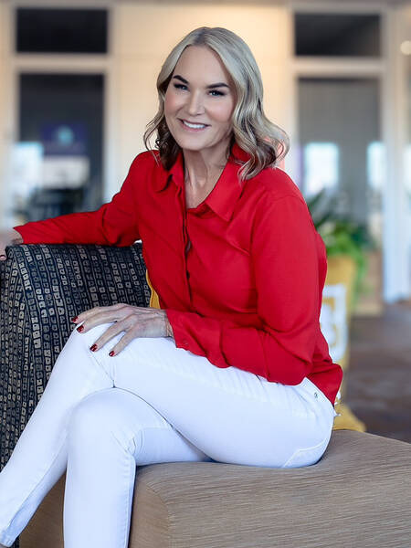 Kelly McDonald | How To Sell and Market To People Not Like You. Top 10 most booked speakers for Corporate and Association events