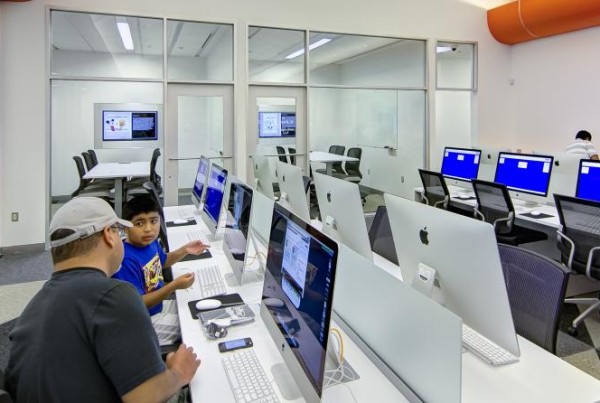 No More Books: This San Antonio Library Went Digital