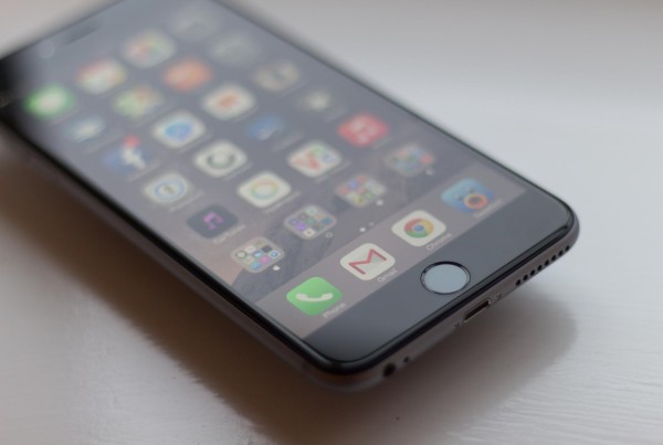 Paying With Your Phone? You’ve Got Options – But Are They Any Good?
