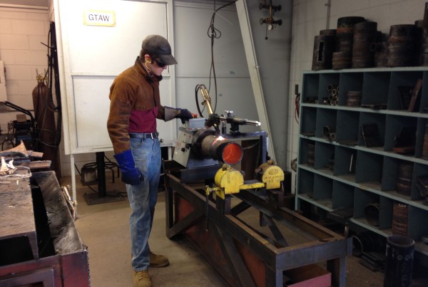 Texas Welders are Getting Jobs Before They Graduate