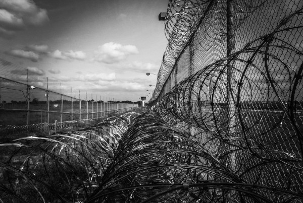 Should Texas Ban Testimony From Jailhouse Snitches?