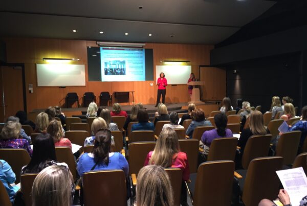 In the Male-Dominated Oil Industry, Efforts to Build Stronger Networks Among Women