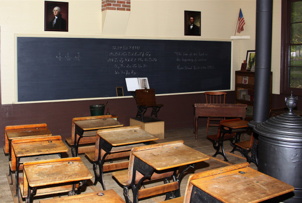 Politifact Texas: Before 1962 Everybody Prayed Before School Started