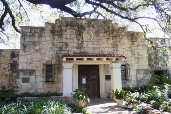 A New Battle Brews at the Alamo