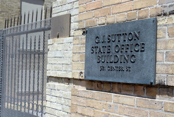 Group Effort To Save Historic Building Hits A Divided Pathway