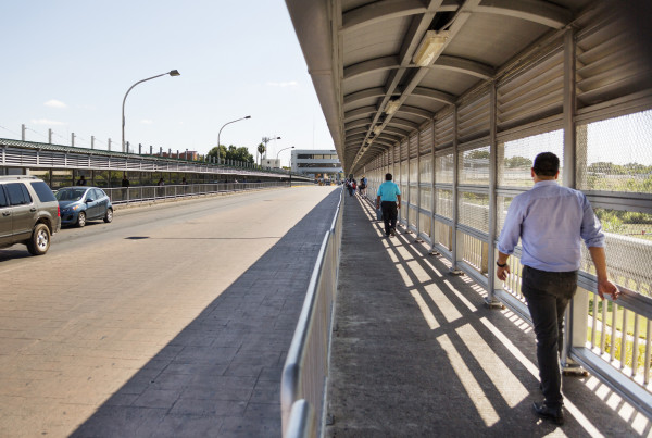 In Laredo, the People Closest to the Border are the Least Worried About It