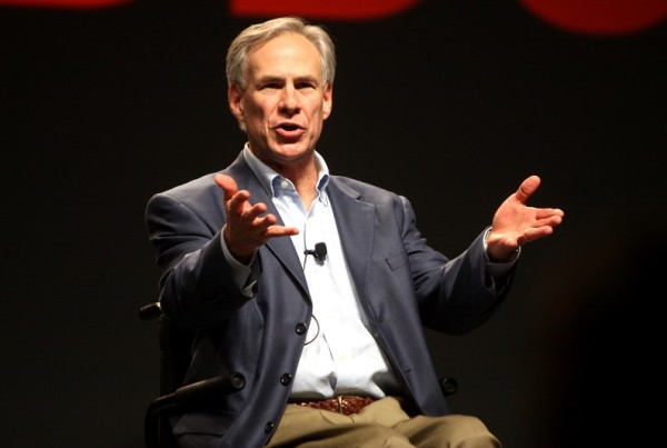 This Week in Texas Politics: Abbott Heads to Cuba While Cruz Tours Iowa