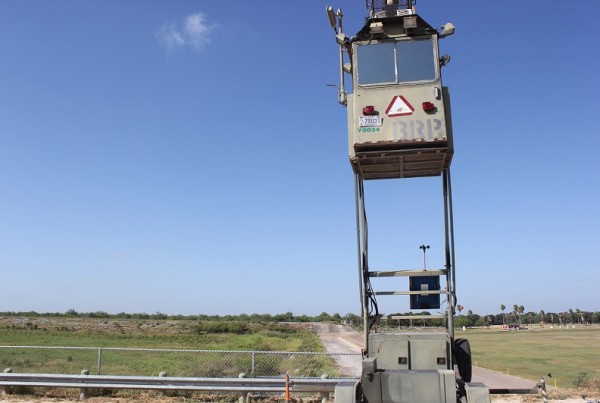 How Undocumented Immigrants Get Trapped in The Border’s ‘Golden Cage’