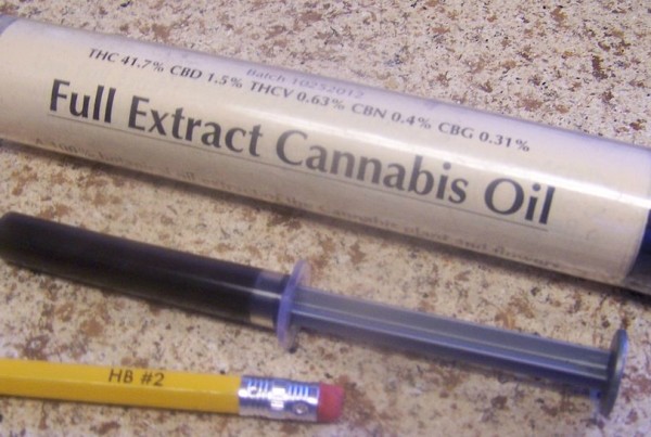 Texas OKs Cannabis Oil for Epilepsy, But is Medical Pot Still a Pipe Dream?