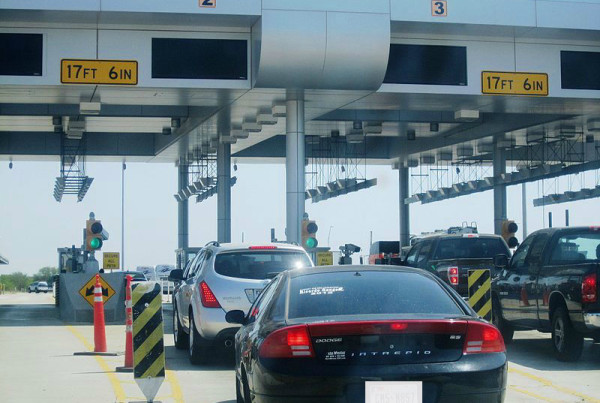 Cuban Immigrants are Crossing the Texas-Mexico Border by the Thousands