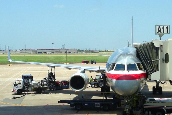 Here Are Five Tips to Save on Air Travel This Summer