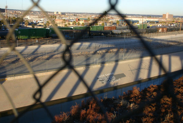 Companies Have Four Days to Plan Their Proposals to Build a Border Wall