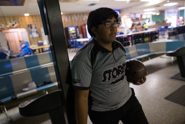 How a Texas Teen Bowler Got to Junior Nationals
