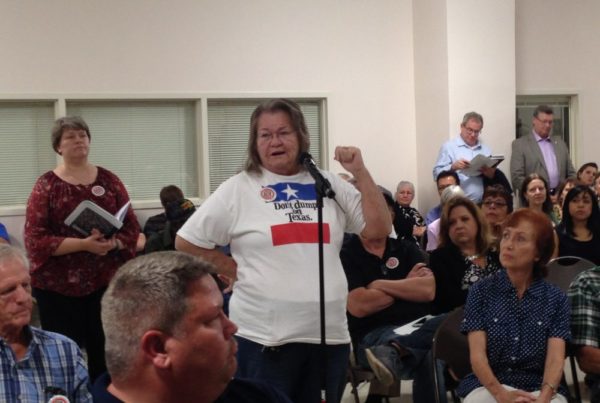 EPA Holds First Public Meeting On Plan For San Jacinto River Waste Pits