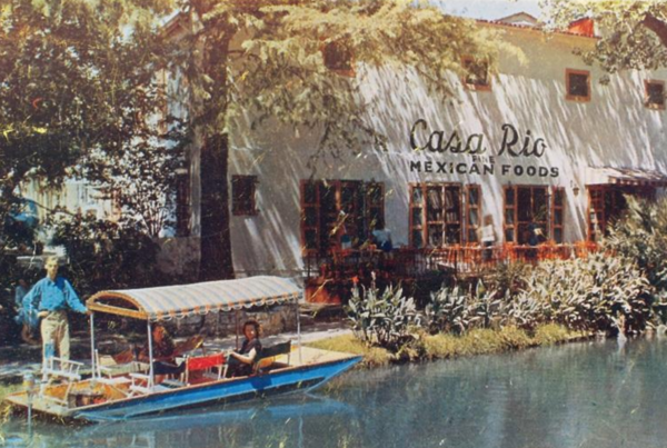 San Antonio River Barges Sought A Venetian Vibe