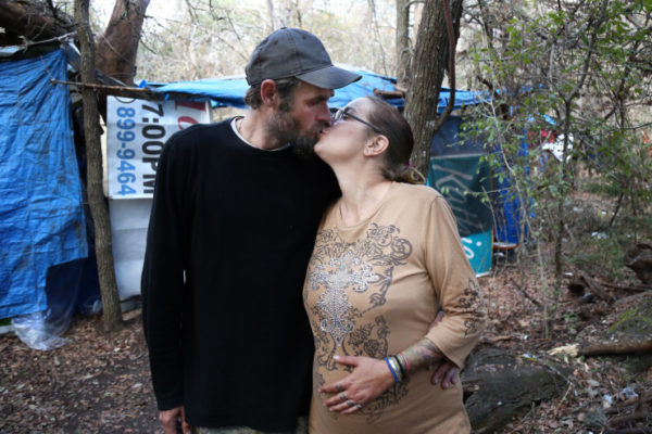 courtney-william-kiss