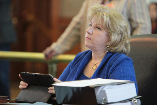 Medicaid in Texas Could Be Facing Cuts from Both Federal and State Lawmakers