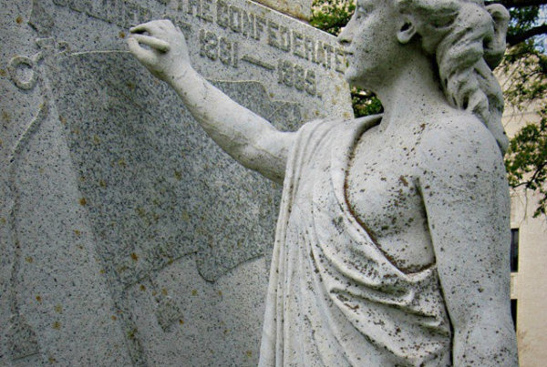 News Editors Say Most Small-Town Texans Want Confederate Symbols To Stay