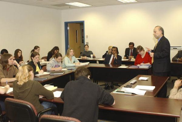 Some Texas Educators Worry About Community Colleges Offering Four-Year Degrees