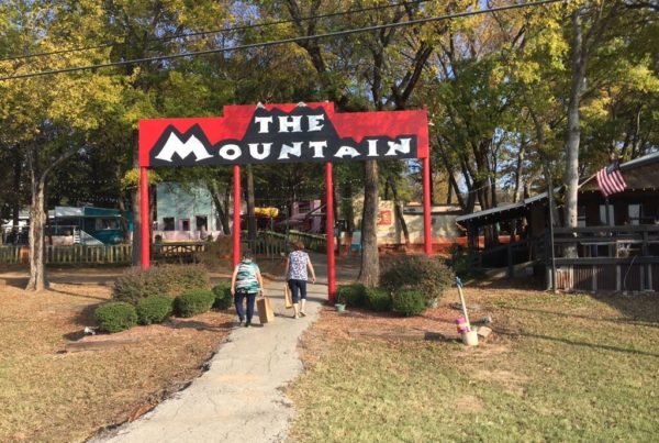 Canton’s Monthly Trade Days Turn This East Texas Town Into A Shopping Mecca