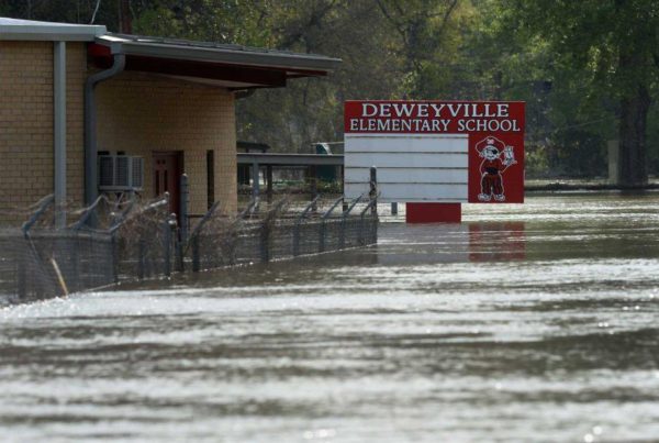 Minnesota Churches Are Bringing Flood Recovery And A Wave Of Emotion To An East Texas Town