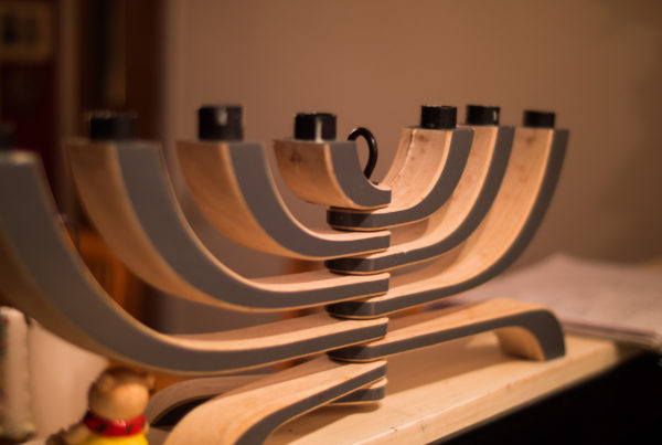 News Roundup: Texas Jewish Communities Remember Pittsburgh Victims With Solidarity Shabbat Services