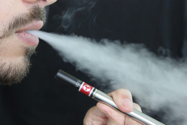 San Antonio Pulmonologist: Take A Break From E-Cigs Until We Know More