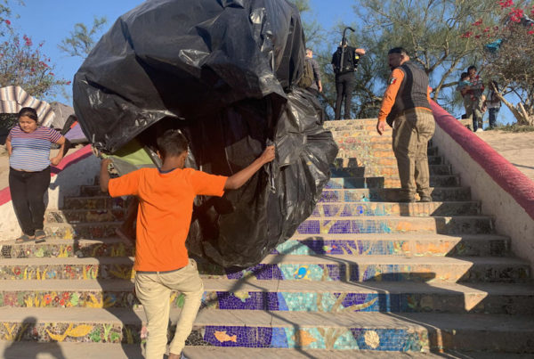 Mexican Officials Continue Push To Move Migrants From Encampment