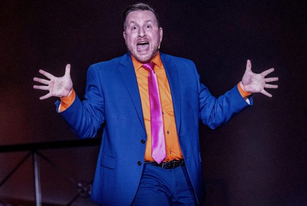A Dallasite Created A Crazy Digital Vaudeville