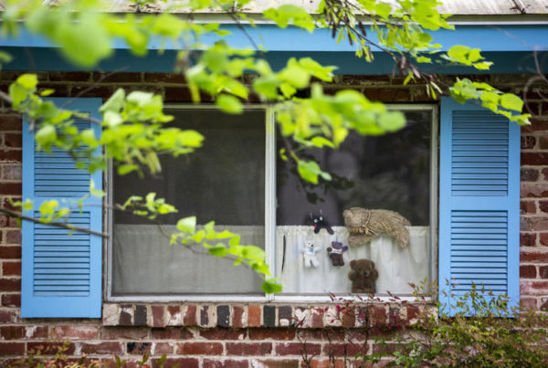 With Families Stuck Close To Home, ‘Bear Hunters’ Take To Austin’s Streets