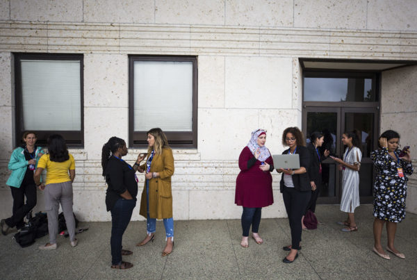 Many Barriers Keep Texas Women Of Color From Financial Security, Report Says