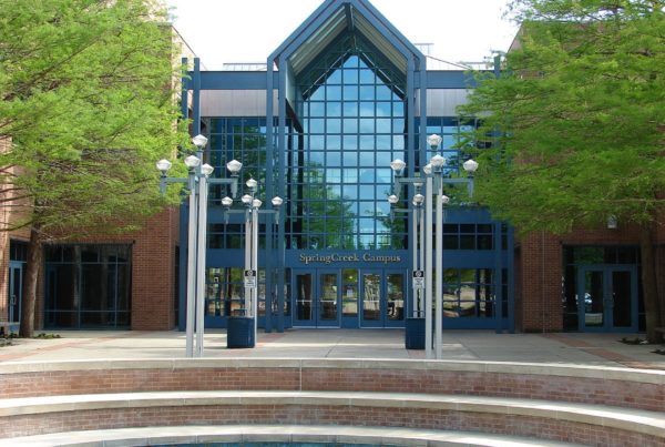 Collin College Doesn’t Post A COVID-19 Dashboard. Faculty, Students Ask Why.