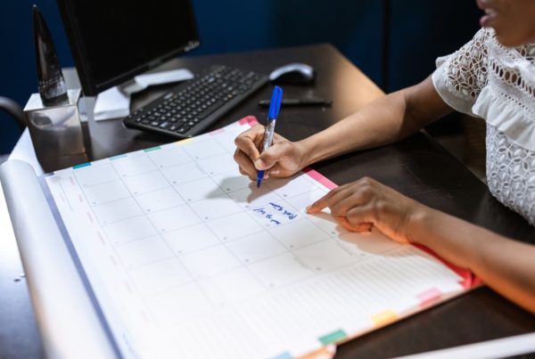 Women Make Better Leaders, New Study Finds