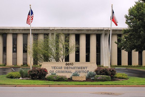 Texas prison officials dropped mask mandates at some facilities. Worker deaths followed.