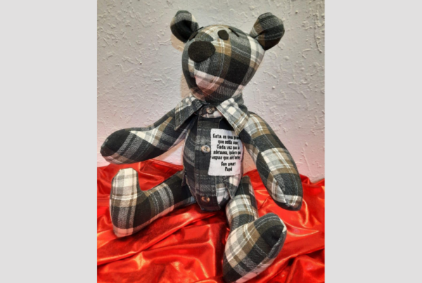 Juarez Woman Crafts Memory Bears For Grieving Families During Pandemic