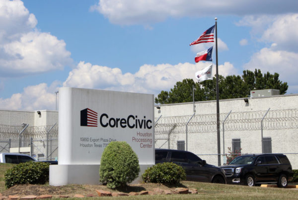 Few Texas ICE Detention Centers Are Vaccinating For COVID-19. Feds Say It’s Up To Local Health Departments