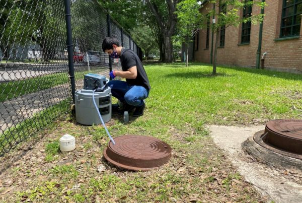 A Key Tool In Houston’s Research On COVID-19 Variants? Your Poop.