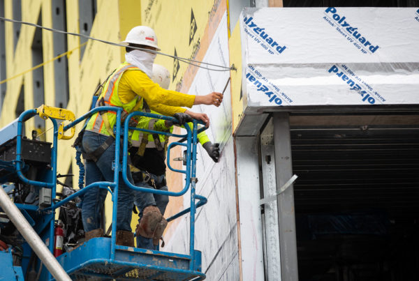 Data Shows Latino Workers Face Greater Risk Of Injury And Death At Work