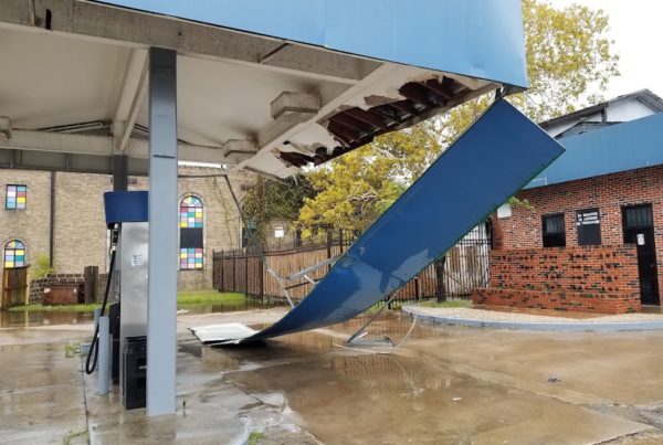 More Than 400,000 Homes Are Without Power As Tropical Storm Nicholas Moves Through Houston