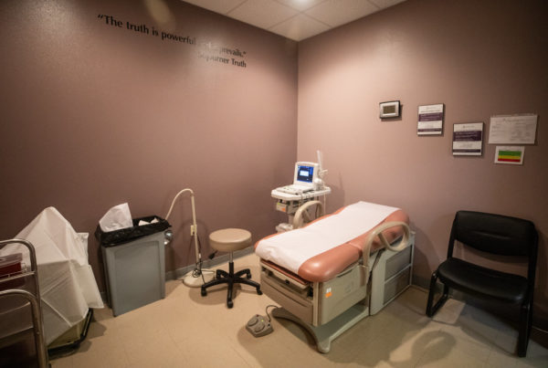 Federal appeals court keeps Texas abortion law on the books for now