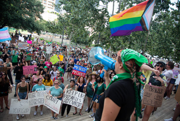 Poll shows majority of Texas voters would oppose overturning Roe v. Wade