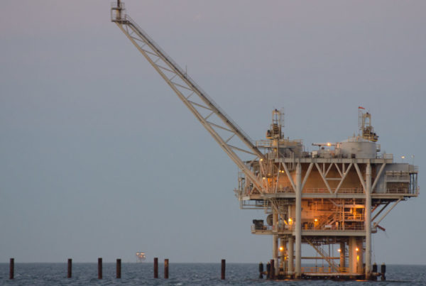 Oil companies plan to store emissions under the Gulf of Mexico, but they want public money to move forward