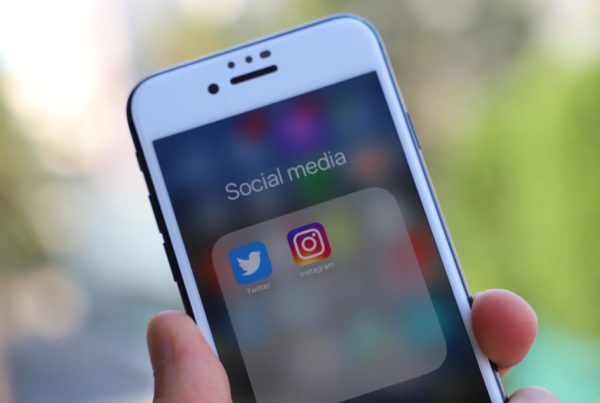 Study: You should read this article about your knowledge based on social sharing before sharing it