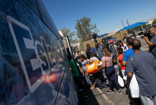 El Paso ends migrant busing effort as Biden administration expels Venezuelans