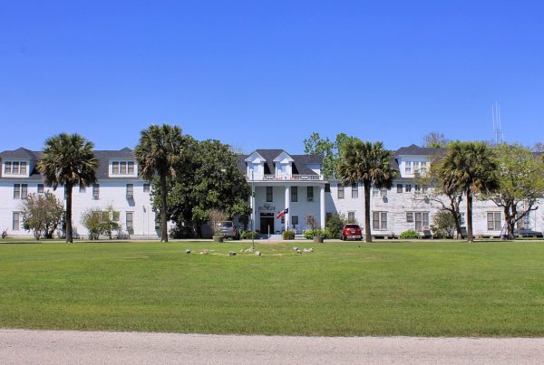 This historic Gulf Coast hotel is temporarily safe from demolition
