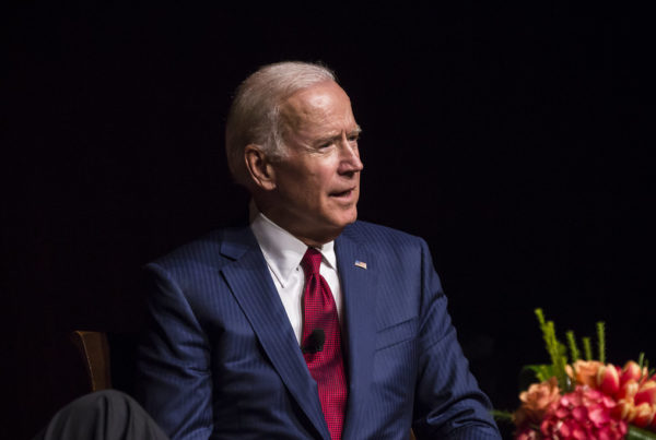 Biden tours El Paso in first visit to U.S.-Mexico border as president