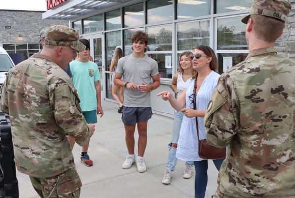 Know someone who wants to join the National Guard? In some states, you now can get a finder’s fee.