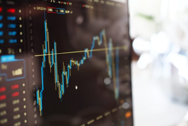 Betting on stocks to go down prompts federal investigations and free speech discussion