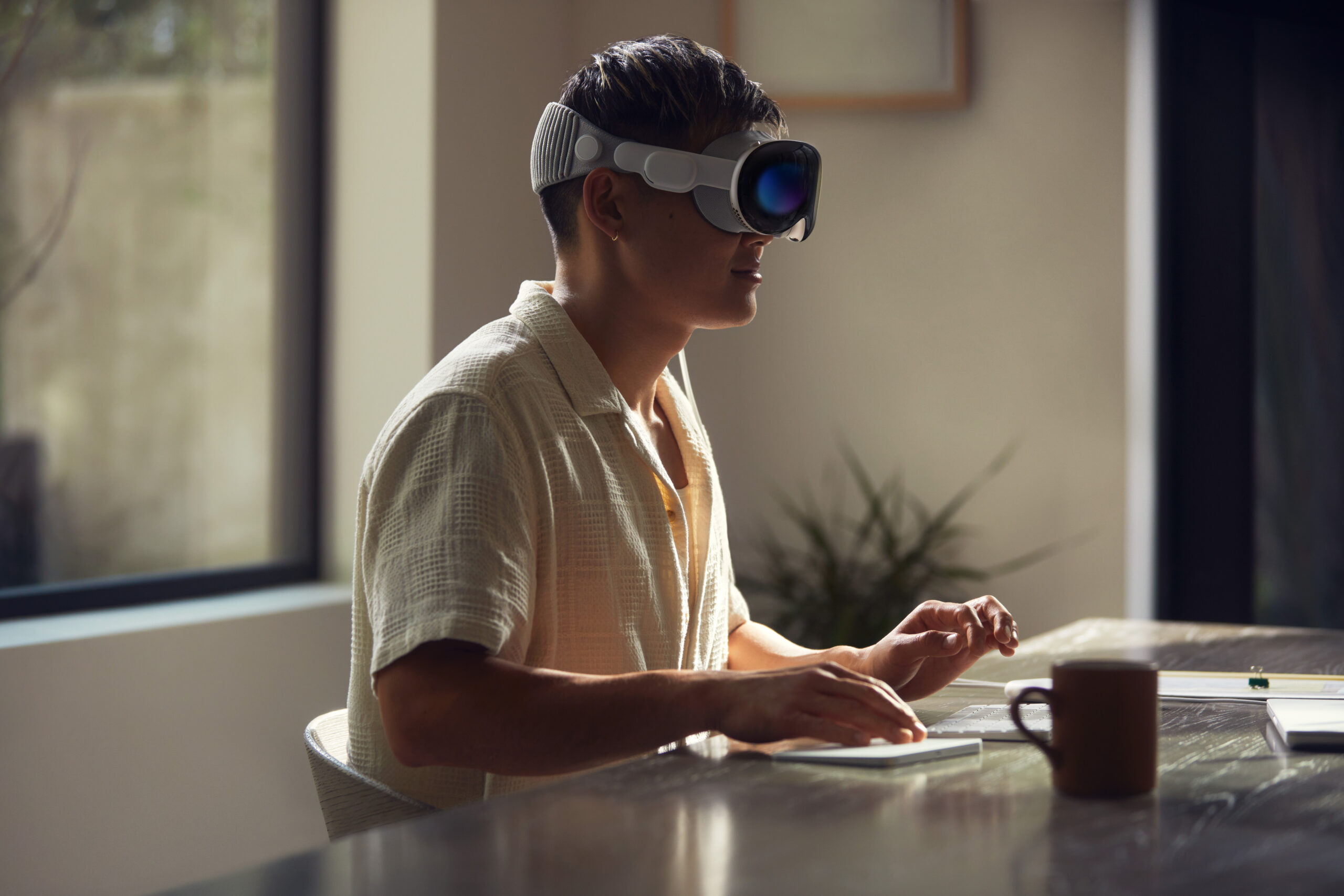 Apple's new augmented reality headset has impressed some but left many  asking 'who is this for?' | Texas Standard